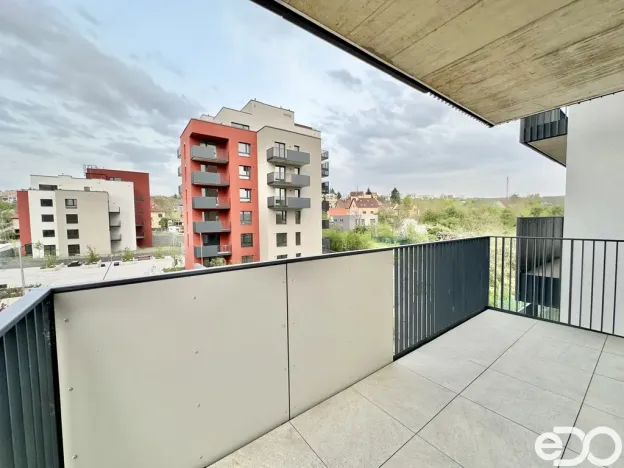 Pronájem bytu 2+kk, Praha, Zlochova, 51 m2