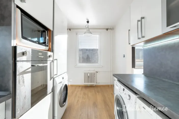 Pronájem bytu 4+1, Praha - Hostivař, Tesaříkova, 79 m2