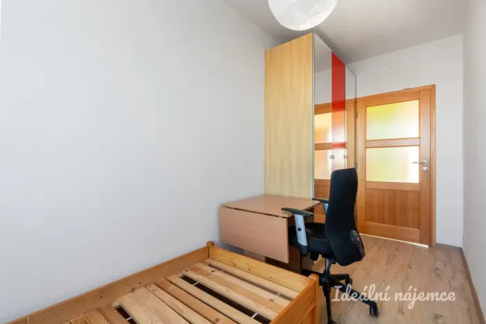 Pronájem bytu 4+1, Praha - Hostivař, Tesaříkova, 79 m2