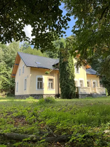 Prodej rodinného domu, Hrusice, K Penzionu, 360 m2