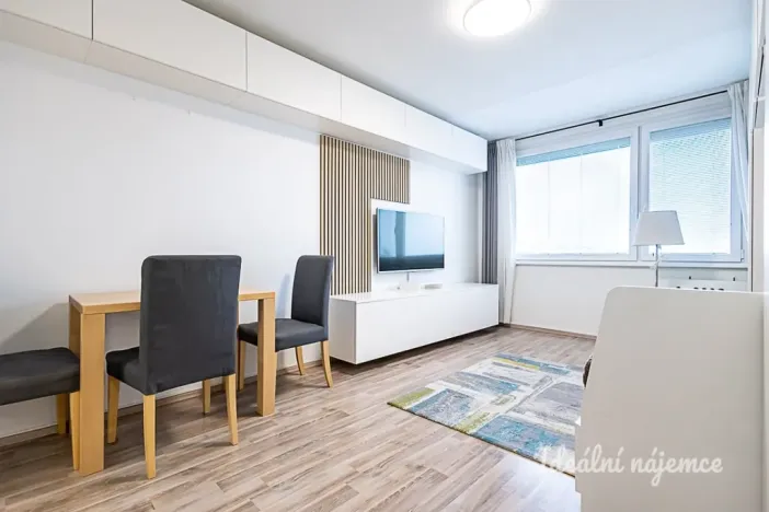 Pronájem bytu 2+kk, Praha - Modřany, Daškova, 41 m2