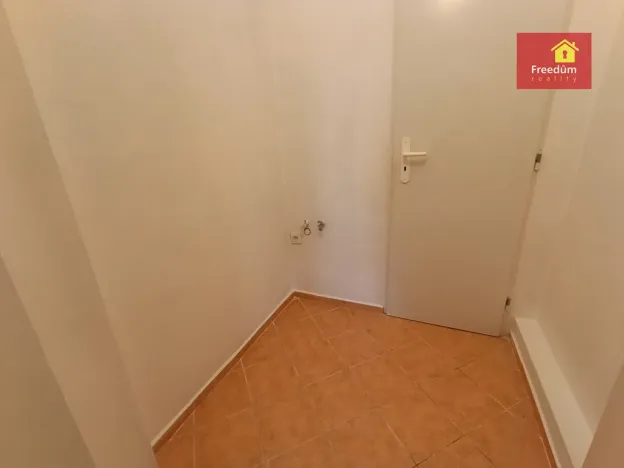 Pronájem bytu 2+1, Teplice, Myslbekova, 89 m2