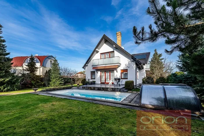 Pronájem rodinného domu, Praha - Suchdol, Havraní, 350 m2