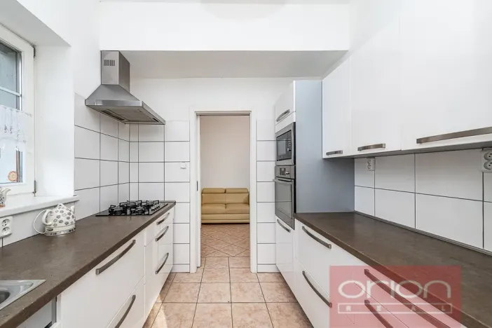 Pronájem rodinného domu, Praha - Suchdol, Havraní, 350 m2