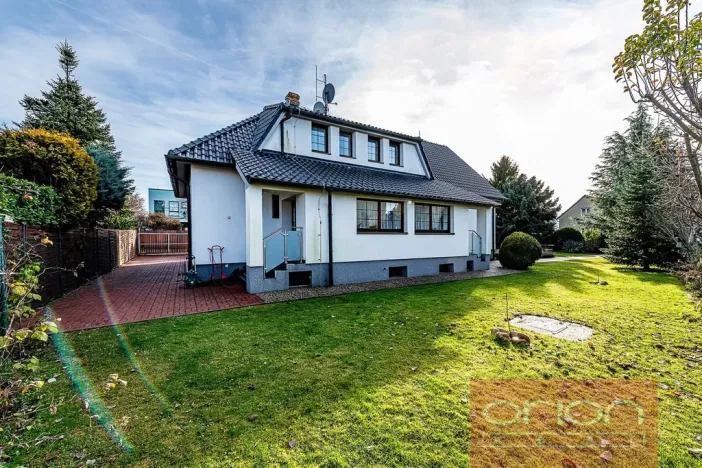 Pronájem rodinného domu, Praha - Suchdol, Havraní, 350 m2