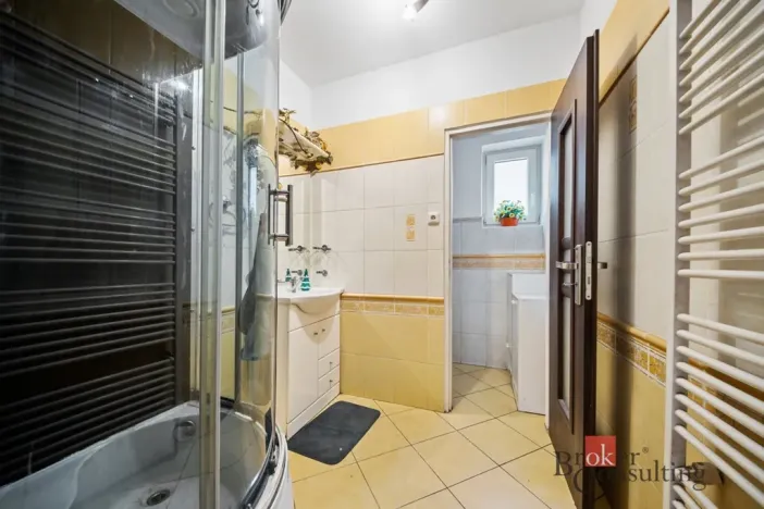 Prodej rodinného domu, Holice, Bratří Čapků, 262 m2