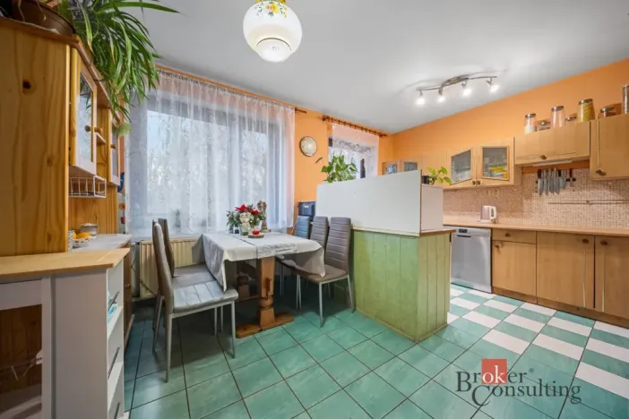 Prodej rodinného domu, Holice, Bratří Čapků, 262 m2