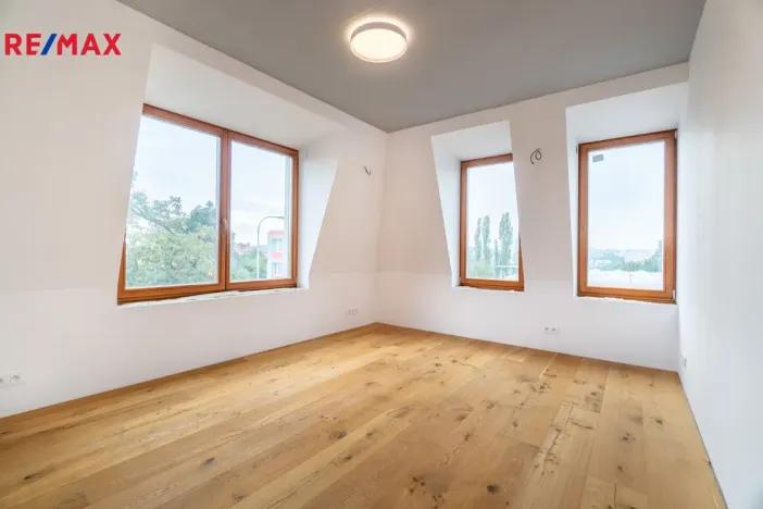 Pronájem bytu 5+kk, Praha, U krčské vodárny, 136 m2