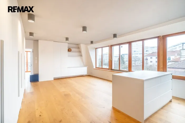 Pronájem bytu 5+kk, Praha, U krčské vodárny, 136 m2