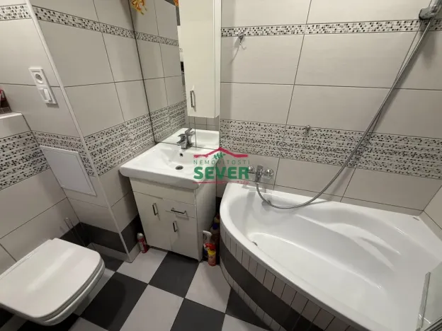 Prodej bytu 3+1, Žatec, Hájkova, 61 m2