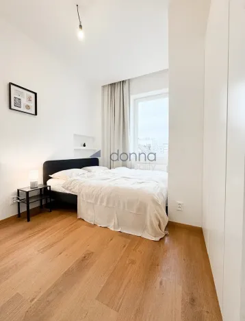 Pronájem bytu 2+kk, Praha, Komunardů, 38 m2