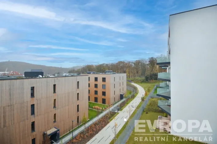 Pronájem bytu 2+kk, Praha - Smíchov, Podbělohorská, 57 m2