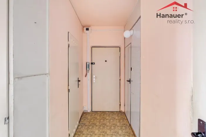 Pronájem bytu 2+1, Ústí nad Labem - Severní Terasa, Šípková, 61 m2