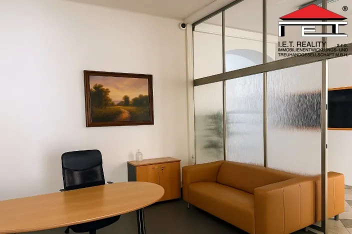 Pronájem kanceláře, Brno, Orlí, 171 m2