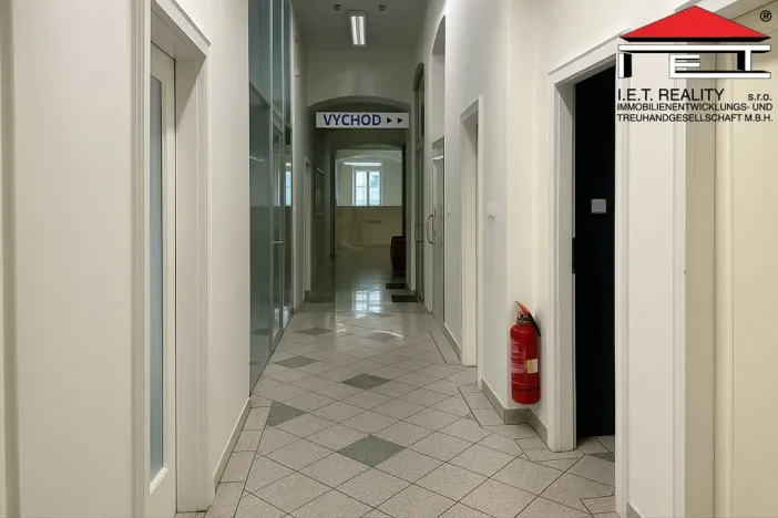 Pronájem kanceláře, Brno, Orlí, 171 m2