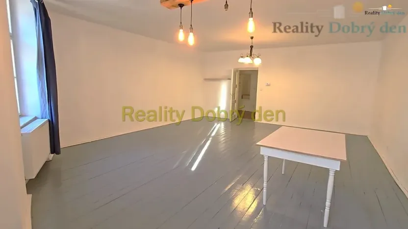 Prodej bytu 2+1, Opava, Dolní náměstí, 85 m2