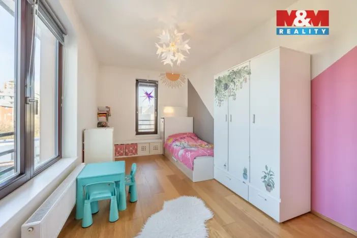 Prodej bytu 3+kk, Praha, Nademlejnská, 75 m2