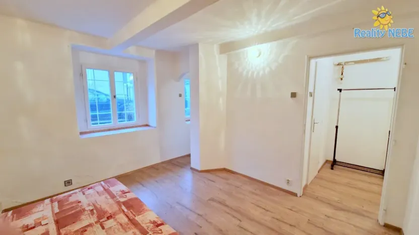 Pronájem bytu 1+kk, Praha - Strašnice, Pod strašnickou vinicí, 16 m2