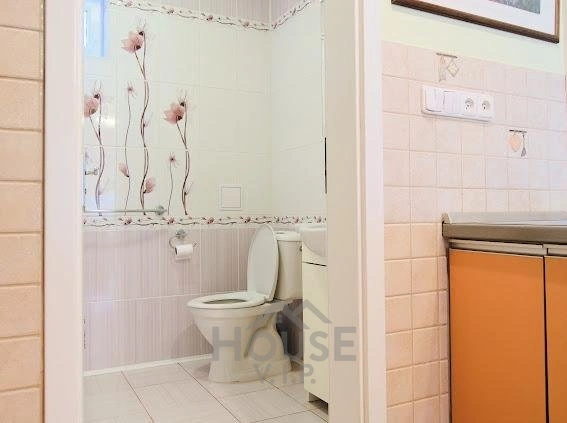 Prodej rodinného domu, Jenštejn, Hradní, 230 m2