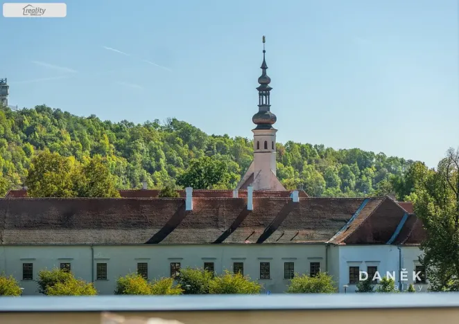 Prodej bytu 3+kk, Oslavany, náměstí 13. prosince, 76 m2