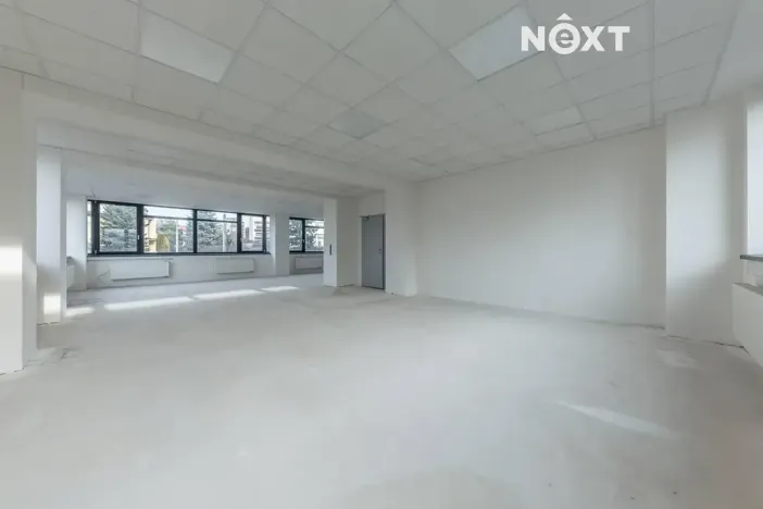 Pronájem kanceláře, Praha - Strašnice, Průběžná, 375 m2