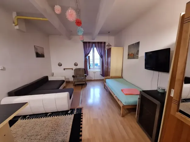 Pronájem bytu 1+kk, Praha - Vysočany, Novovysočanská, 28 m2