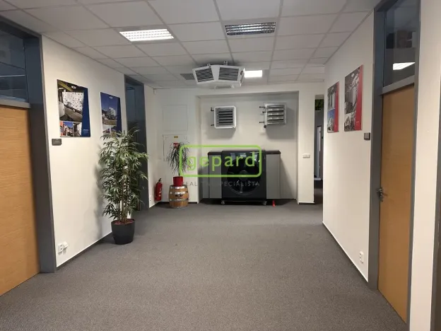 Pronájem kanceláře, Brno, Kořenského, 130 m2