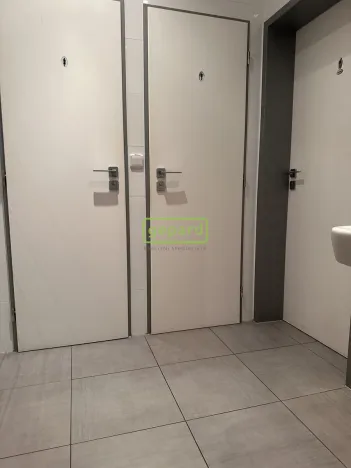 Pronájem kanceláře, Brno, Kořenského, 130 m2