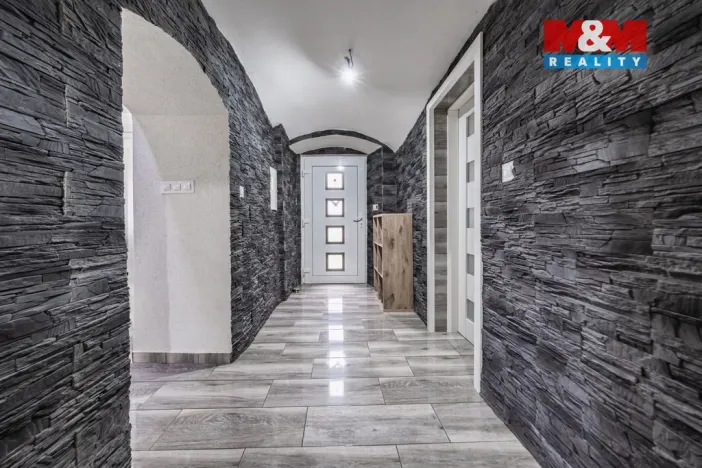 Prodej rodinného domu, Okounov, 197 m2