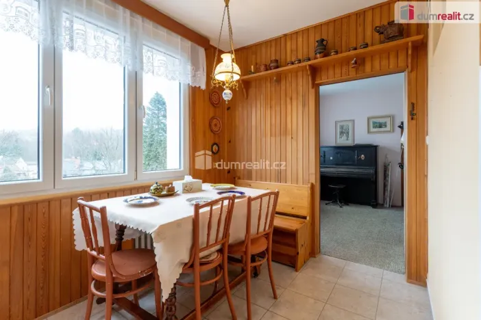 Prodej bytu 3+1, Mariánské Lázně - Úšovice, Hroznatova, 65 m2