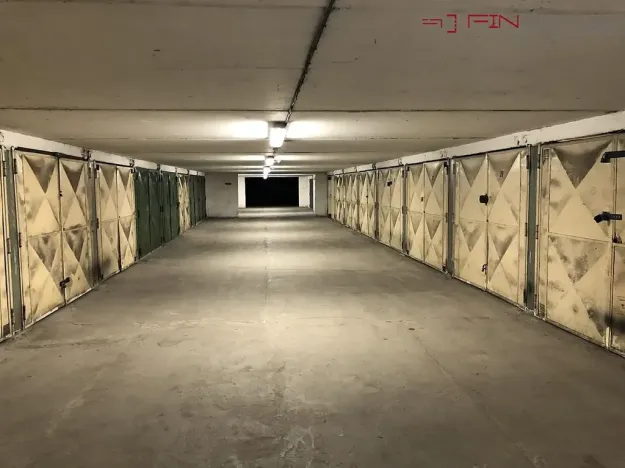 Pronájem garáže, Kladno, Bellevue, 17 m2