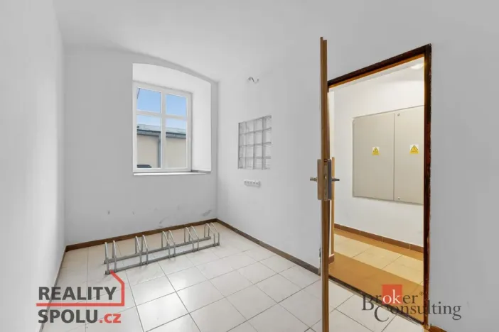 Prodej ubytování, Broumov, Malé náměstí, 298 m2