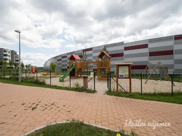 Pronájem bytu 2+kk, Praha - Štěrboholy, Kryšpínova, 54 m2