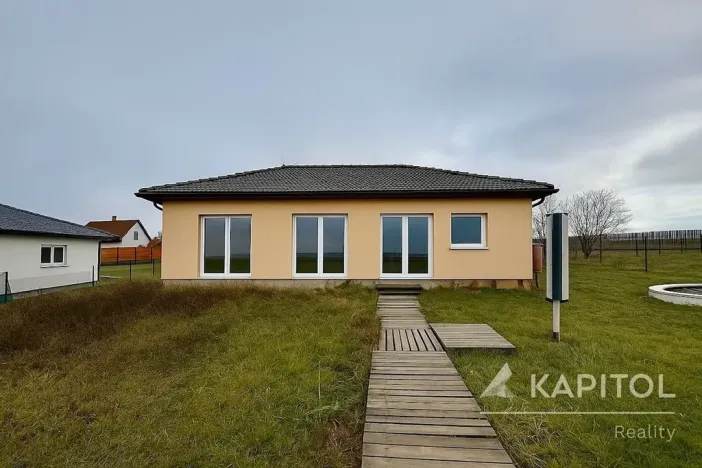 Prodej domu na klíč, Strupčice, 63 m2