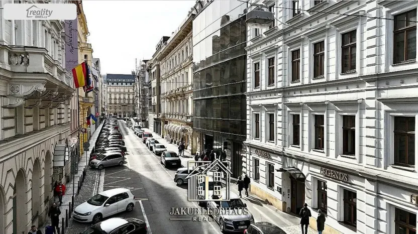 Pronájem kanceláře, Praha - Nové Město, Vladislavova, 974 m2