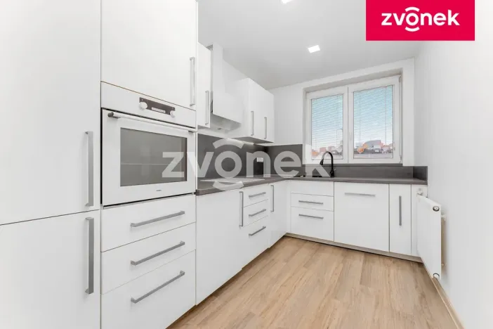 Prodej bytu 3+1, Zlín, Zarámí, 68 m2