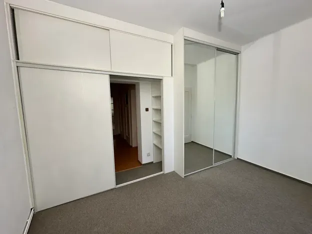 Prodej bytu 2+1, Praha - Košíře, Holečkova, 55 m2