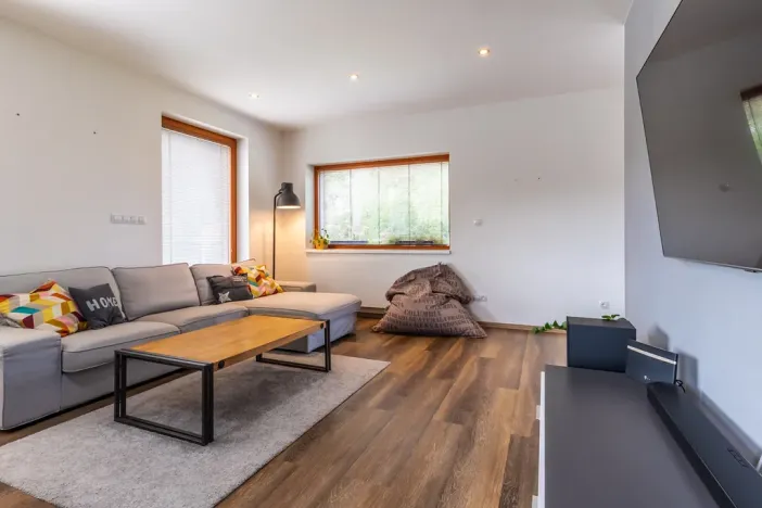 Prodej rodinného domu, Mukařov, Choceradská, 184 m2