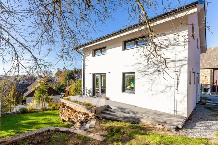 Prodej rodinného domu, Divišov, Na Malé Straně, 92 m2