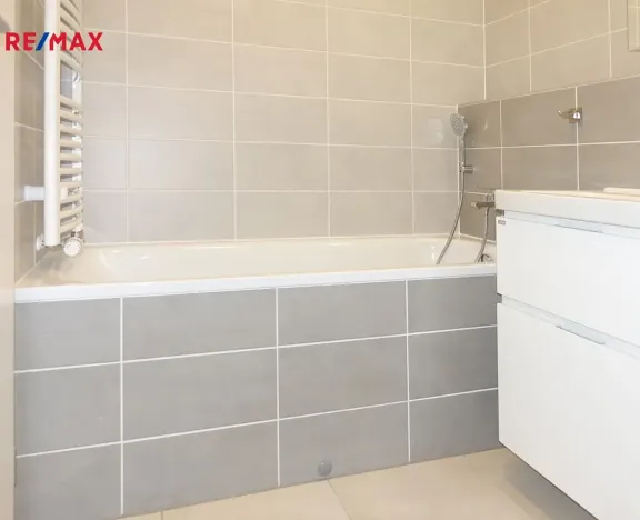 Pronájem bytu 2+kk, Chrudim, Luhanova, 58 m2