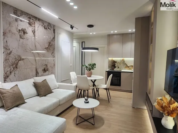 Prodej bytu 3+kk, Drač, 77 m2