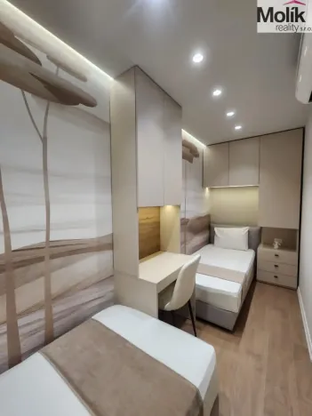 Prodej bytu 3+kk, Drač, 77 m2