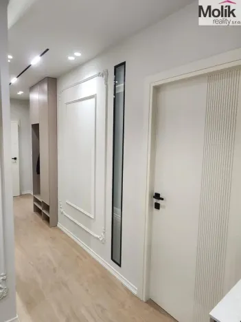 Prodej bytu 3+kk, Drač, 77 m2