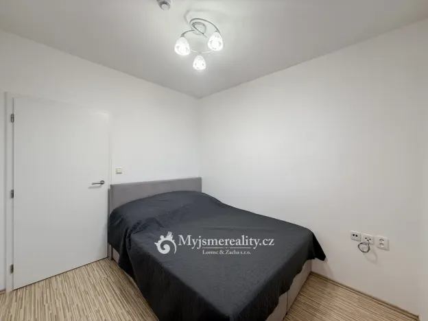 Prodej bytu 2+kk, Znojmo, Růžičkova, 38 m2