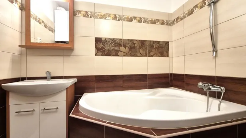 Pronájem bytu 2+1, Písek, Tylova, 61 m2