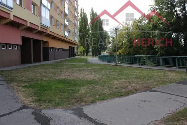 Pronájem bytu 2+1, Chomutov, Bezručova, 65 m2