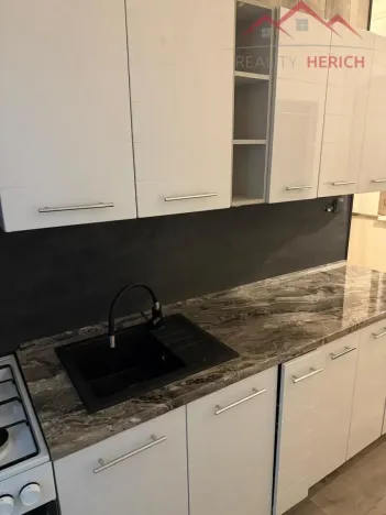 Pronájem bytu 2+1, Chomutov, Bezručova, 65 m2