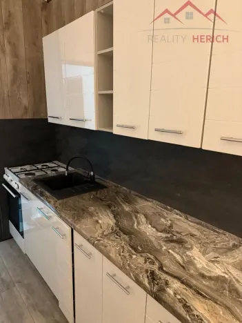 Pronájem bytu 2+1, Chomutov, Bezručova, 65 m2