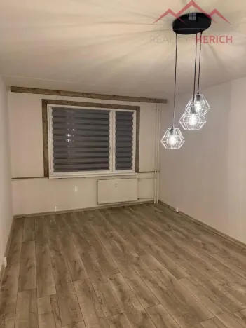 Pronájem bytu 2+1, Chomutov, Bezručova, 65 m2