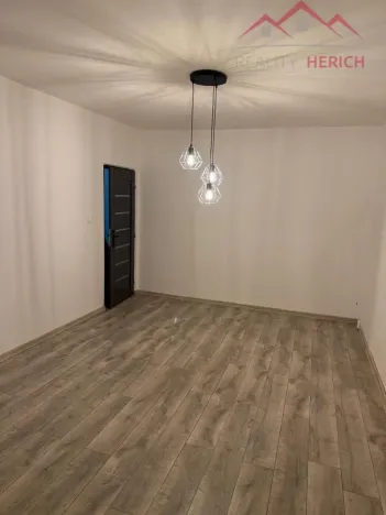 Pronájem bytu 2+1, Chomutov, Bezručova, 65 m2